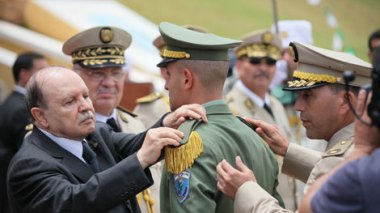 President Bouteflika Appointed New Leaders of Infantry Troops, Weapons' Academy
