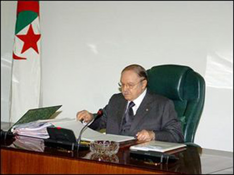 Who rules Algeria instead of Bouteflika?