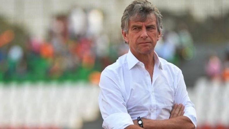 كريستيان غوركوف الخطة “ج” للفاف لتدريب المنتخب الوطني