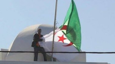 Morocco punishes man who desecrated Algerian Flag with 22 Euros fine