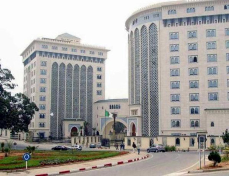 Algeria energy scandal: officials jailed, dismissed and put under judicial surveillance