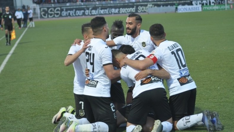 بن عياد وبونادير يوقعان للوفاق وحمّار يفتح النار على حداد