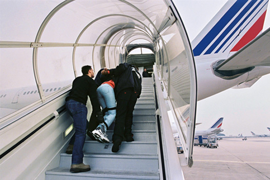 France: 2 400  immigrés algériens expulsés en 2012