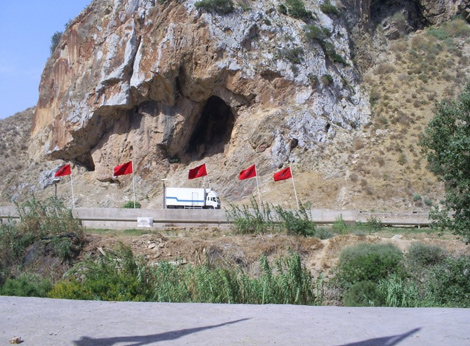 Morocco to fence its borders with Algeria