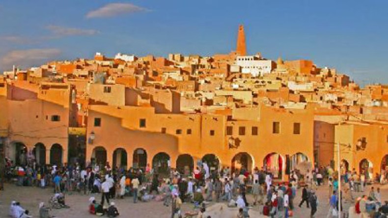 عروش المالكية بالقرارة يطالبون الحكومة بتنفيذ وعودها