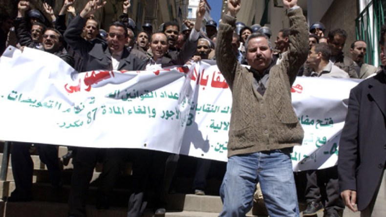 نقابة عمال التربية تحذّر الإدارة من مصادرة حق الإضراب