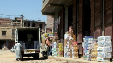 Algeria to grant tax exemption to wholesalers in return for check use
