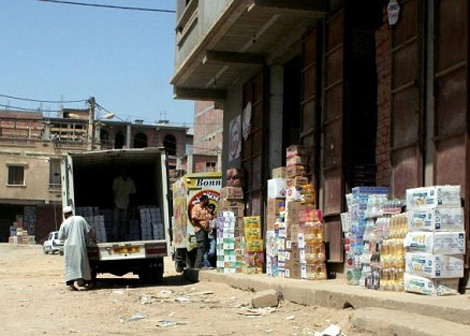 Algeria to grant tax exemption to wholesalers in return for check use