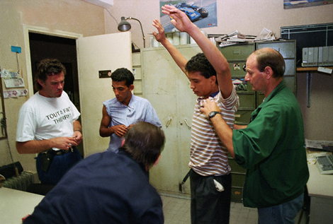 Bulgaria detains 100 Algerian illegal immigrants