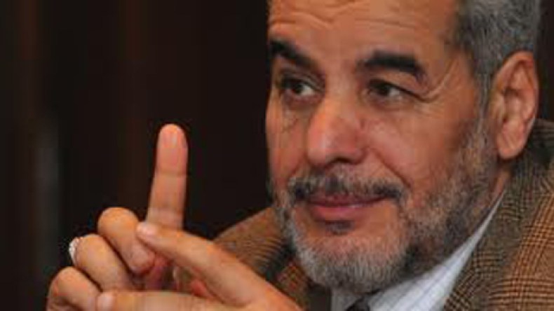 عكوشي : المشاكل التي تشهدها الجزائر أكبر من سلال