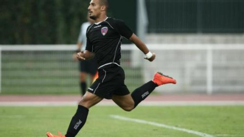 ستراسبورغ الفرنسي يسعى لضم إدريس سعدي