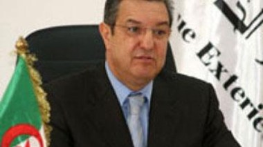 Unknown people sign fake letter to ban bank loans ordered by Sellal