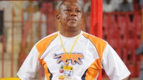 أمادو باثي ديالو: سنواجه منتخب الجزائر بالتشكيلة الأساسية حفظا لكرامتنا