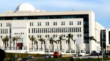 Financial Times: «La diplomatie et l’armée pour affronter le terrorisme en Algérie»