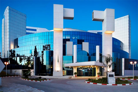 Oil revenues reach $ 20 b during first four months of 2013