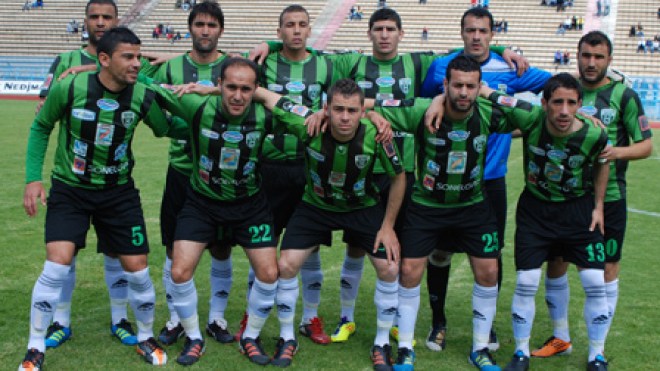 الموب يسعى لاستعادة الريادة وقمة بين عين فكرون ومستغانم