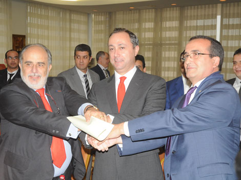 Official: “3G Internet Service Requires New Numbers and New SIM Cards”