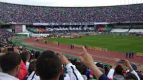 لا نقل ولا مال.. أعوان الملاعب “يتشردون” في 5 جويلية!