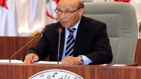 ولد خليفة: مشروع الدستور الجديد منح صلاحيات واسعة للبرلمان