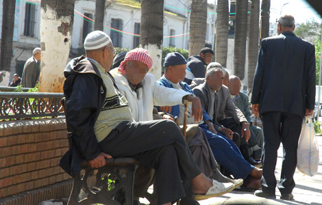 PM Sellal determined September 30 as a deadline to assign workers who are 60 years to the compulsory retirement