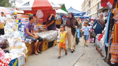Algiers Chaotic Markets to be eliminated before the end of 2012