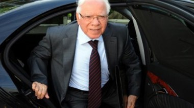 Tunisian Defense Minister: “Relations with Algeria are distinguished”