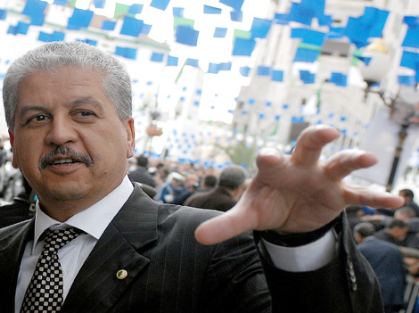 Sellal… Premier ministre au rôle du président de la République !