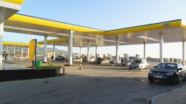Naftal wastes 3,420 billion on 7 gas stations on Algeria East-West Motorway