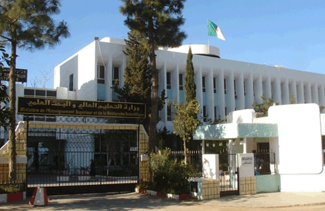 Immigrant doctors can not teach in Algeria