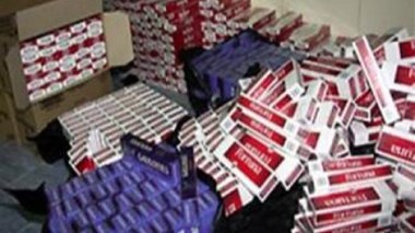 Tunisian women smuggle goods, Malians counterfeit currency eastern Algeria