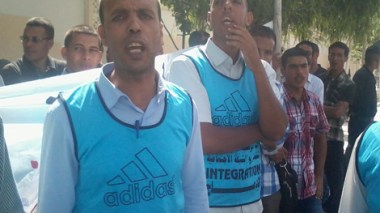 Les travailleurs du pré-emploi menacent d' “investir”Alger