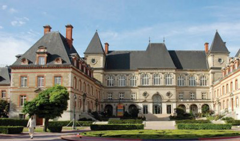 European universities refuse internship for Algerian professors