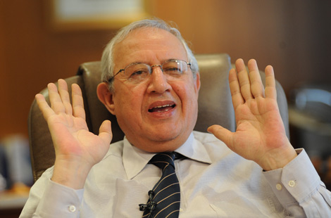 Ziari defies strikers, neglects patients' moan