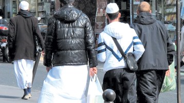 السّلفية المدخليّة.. بين مزاعم الأتباع وتُهَم الخصوم