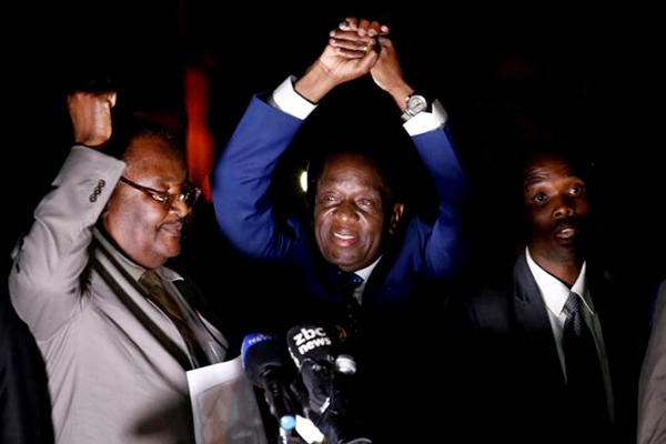 Zimbabwe : Mnangagwa succède à Mugabe