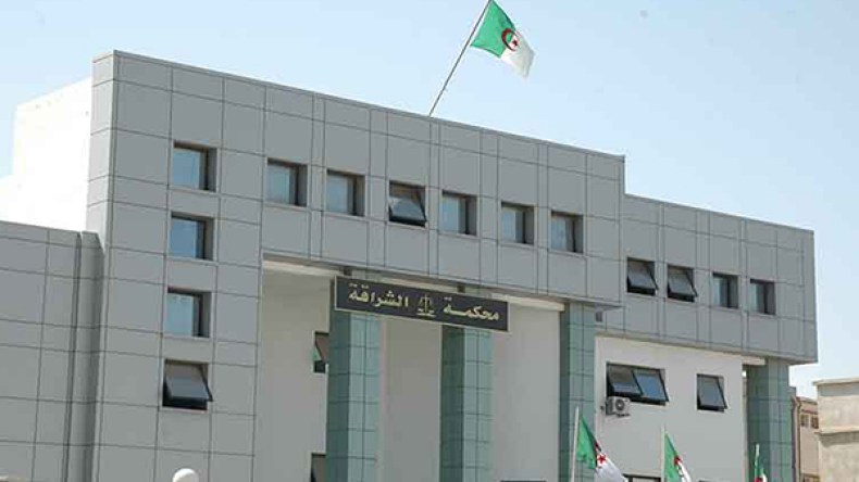 4 شبّان مهدّدون بالحبس لترويجهم مهلوسات بزرالدة