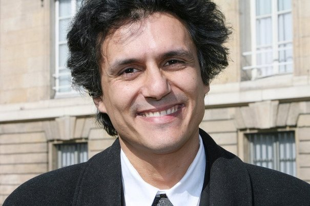 Crime contre Ouigours : Nekkaz s’en prend à la presse algérienne