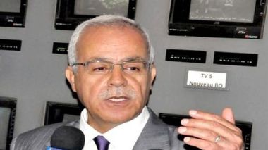 Grine fouillé minutieusement à l’aéroport d’Orly!