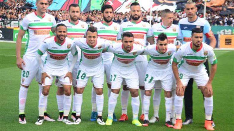 العميد يستأنف التدريبات في حضور 23 لاعبا