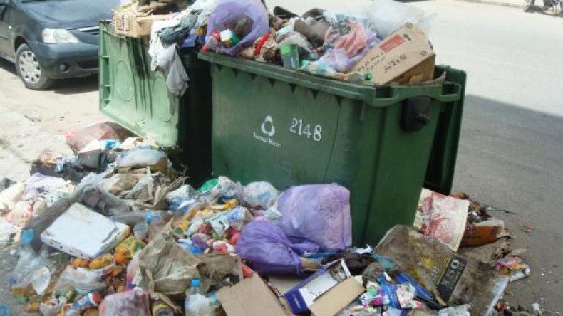 انتشار رهيب للنفايات بحي 1216 مسكن بالمنظر الجميل بالقبة