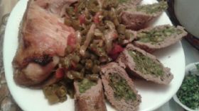 رولي الفاصوليا الخضراء واللحم المفروم