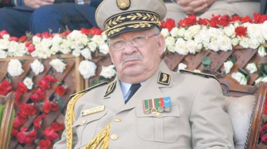 Gaïd Salah met en garde contre le mauvais usage des TIC