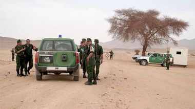 L’Algérie érige une clôture à sa frontière avec la Tunisie