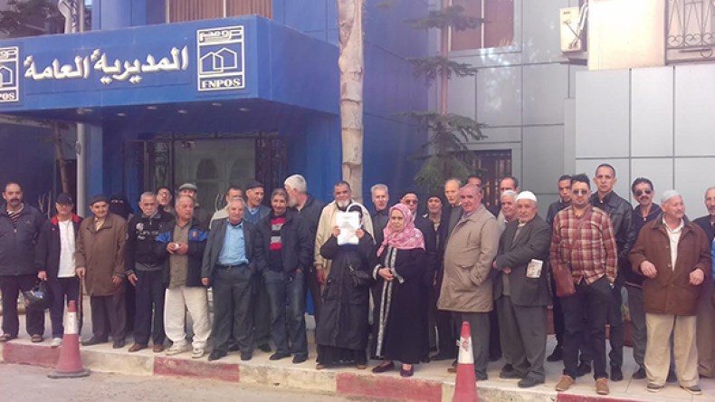 المستفيدون من 1007 مسكن “أفنبوس” يهددون بتصعيد الإحتجاج