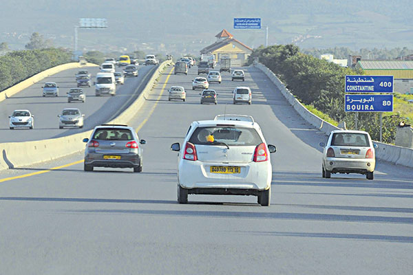 Ouali: “Des stations de péage prochainement sur l’autoroute Est-Ouest”