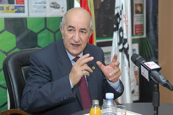 Tebboune: «Même les prix des voitures ont augmenté, pourquoi pas les logements ?»