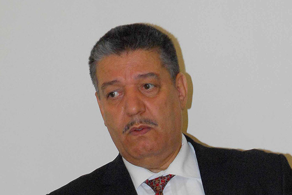 Boudiaf déclare la guerre contre «la médecine alternative»