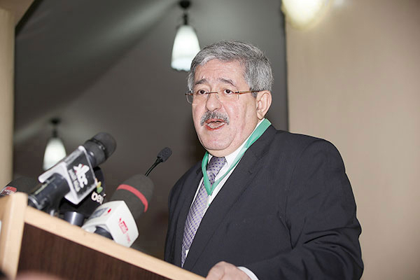 Ouyahia : Quand les réalisations du président font taire les sceptiques