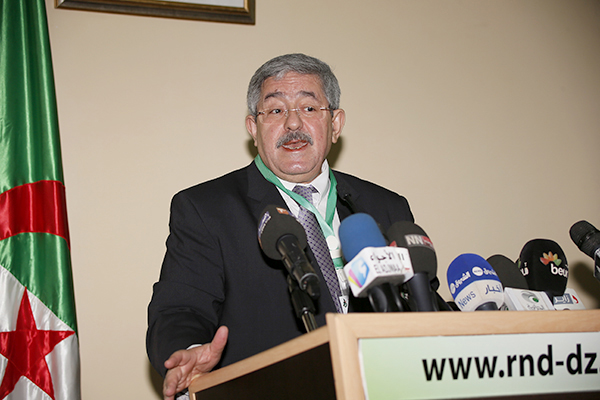 Ouyahia évite Saadani,défend le Général Toufik et Belkhadem