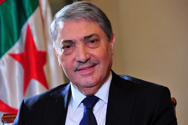 Benflis: “I will formalize Tamazight in Algeria”